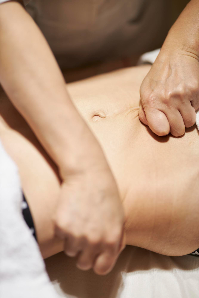 Terapia manualna blizn – poprawa elastyczności skóry po zabiegu